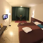 מלון Altius Boutique