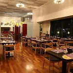 מלון Altius Boutique