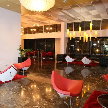 فندق ألتيوس البوتيكي 4*