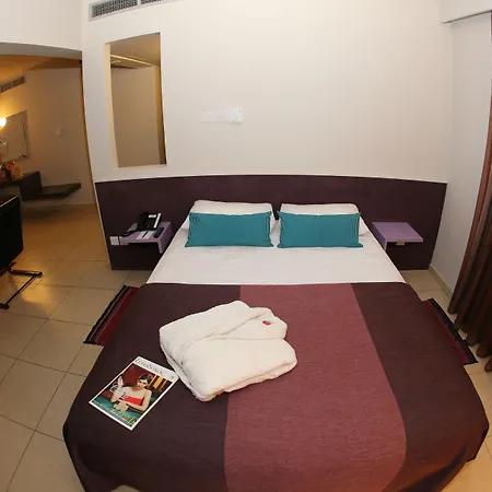 ألتيوس البوتيكي 4* نيقوسيا