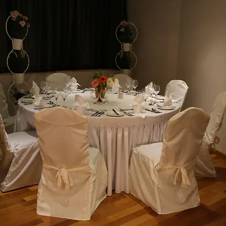 Altius Boutique