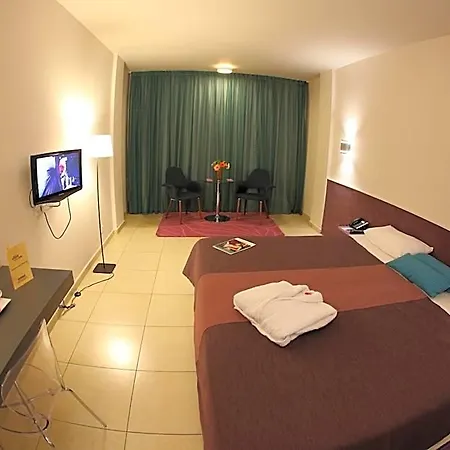 Hotel Altius Boutique 4*
