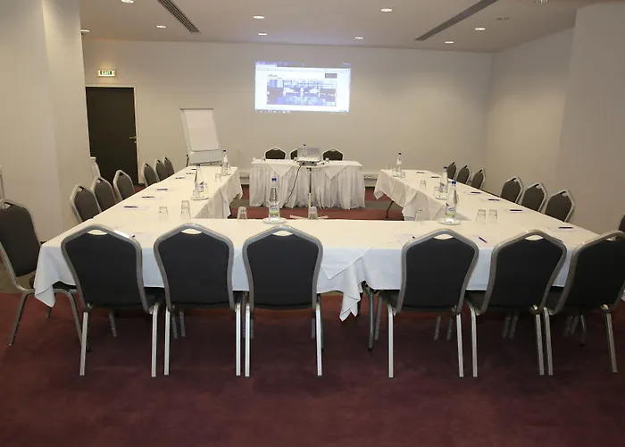 アルティス ブティック ニコシア