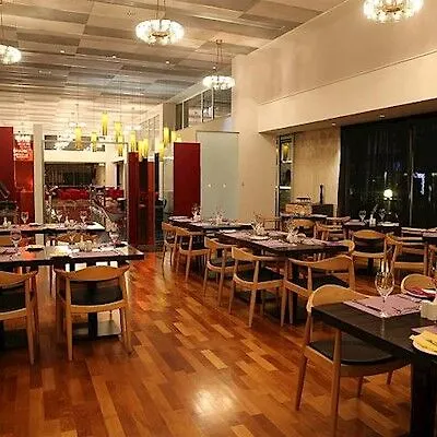 アルティス ブティック ニコシア